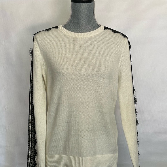 BCBG Lightweight sweater with lace sleeve trim - Picture 2 of 4